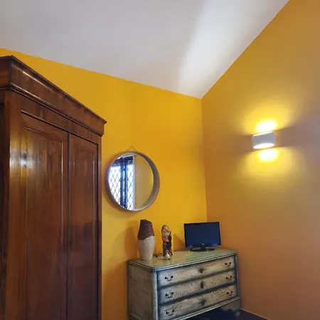 Linda * Dragoni (Apulia)