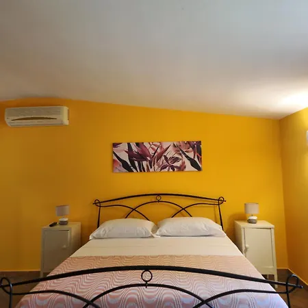 Casa de Campo Linda Dragoni (Apulia)