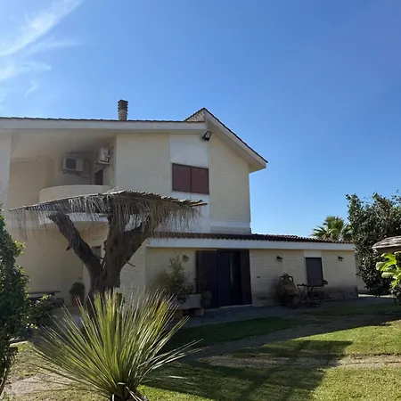 Linda * Dragoni (Apulia)